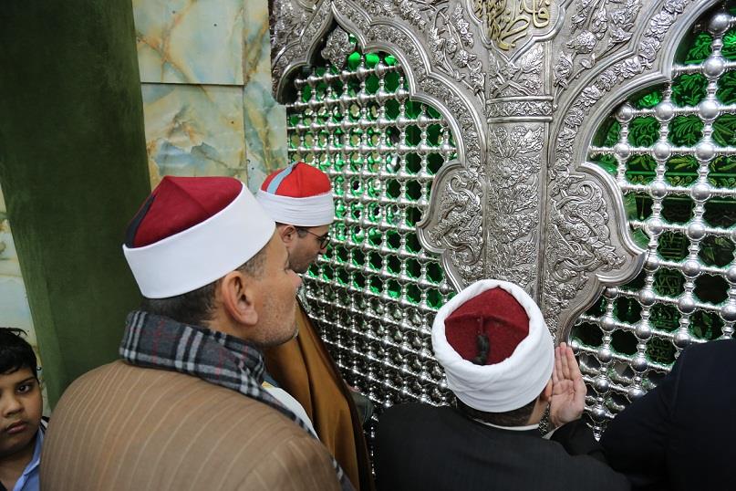 بالصور:وفد من الازهر الشريف يزور مرقد الامام الحسين عليه السلام