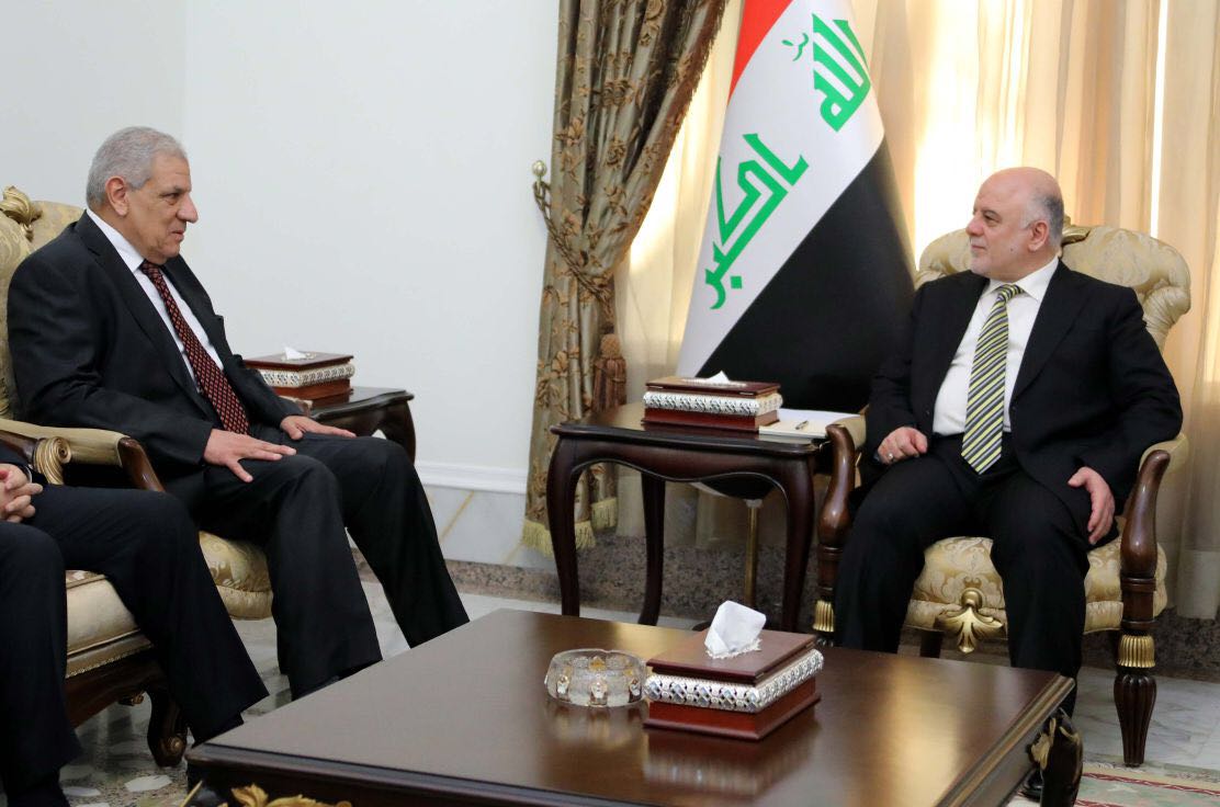 العبادي يتسلم رسالة خطية من السيسي (فيديو)