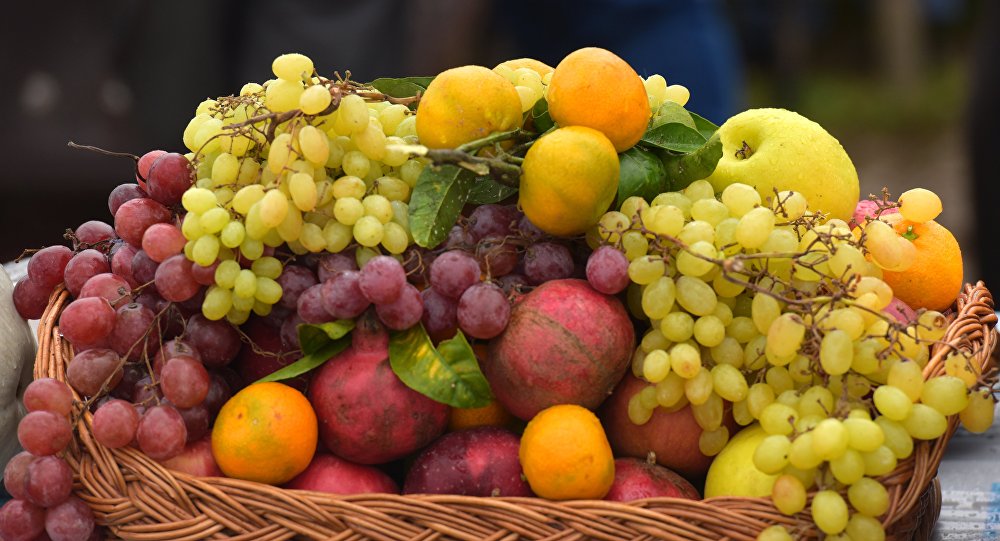 حتى لا تضر جسدك.. 8 أطعمة صحية تجنب تناولها في هذه الأوقات