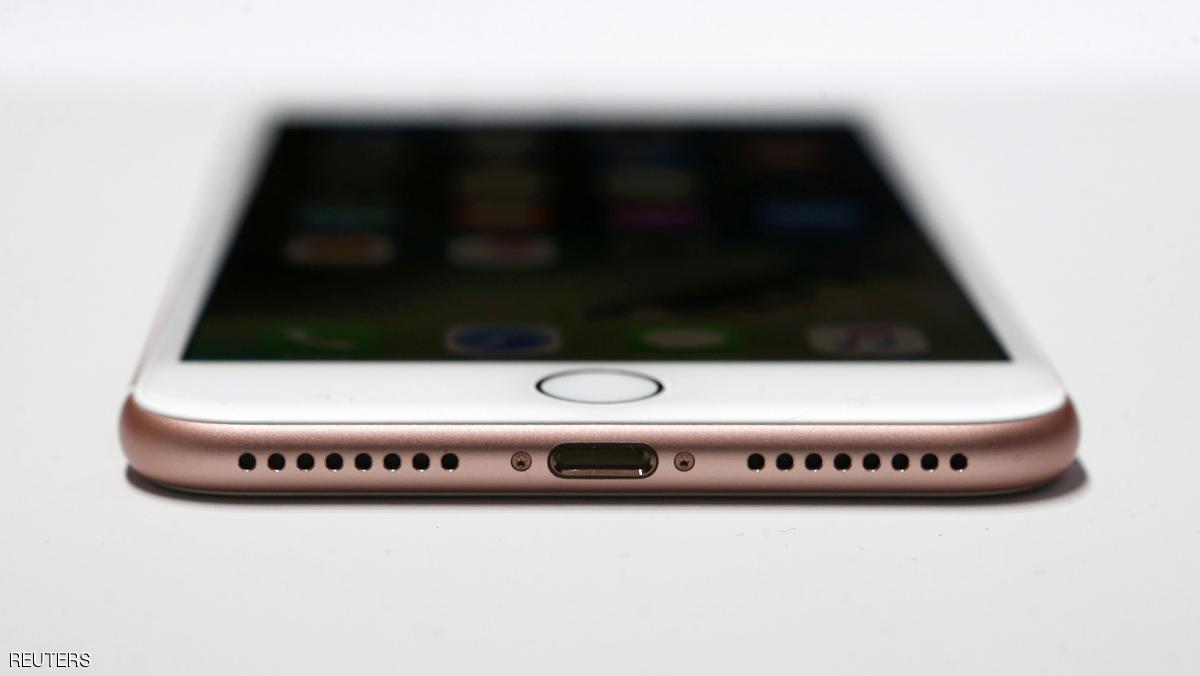 أبل تعترف بمشكلة عمرها سنة في آيفون.. وتصلحها "مجانا"