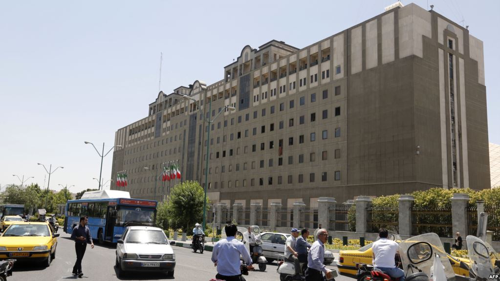اطلاق نار في محيط مبنى رئاسة الجمهورية بطهران