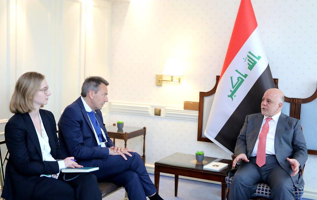 العبادي لرئيس اللجنة الدولية للصليب الاحمر: قواتنا ضربت مثالا رائعا في حماية المدنيين