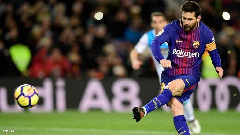 ميسي يواصل هوايته بتحطيم الأرقام القياسية