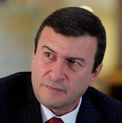 محافظ كربلاء يعفي مدير التسجيل العقاري من منصبه