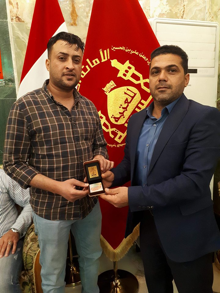 العتبة الحسينية المقدسة تكرم مدرب منتخب شباب العراق الوطني لكرة الصالات.