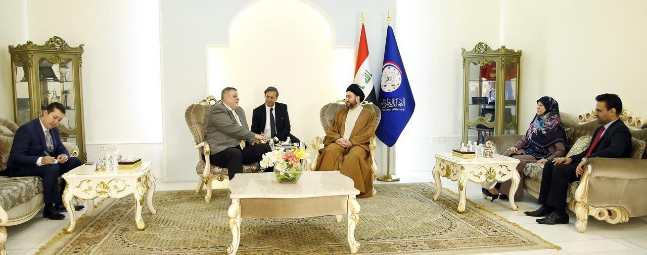 الحكيم يدعو لتوفير ظروف عودة النازحين الى مناطقهم ومشاركتهم بالانتخابات