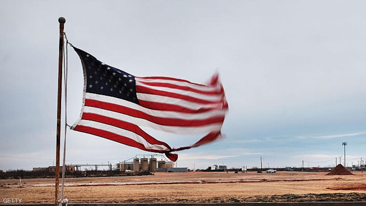 الإنتاج الأميركي.. يهبط بأسعار النفط