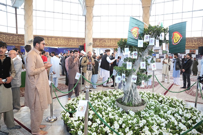 في اسلام اباد: باكستانيون يترحمون على شهداء العراق ويشيدون بتضحياتهم في سبيل الانسانية (مصور)