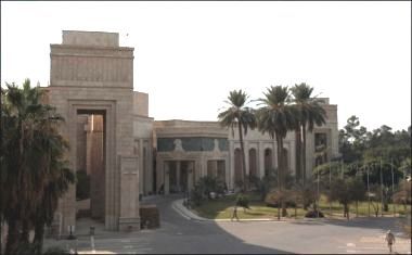 تشكيل لجنة لإسترجاع عقارات تابعة للدولة من بين 600 ألف عقار