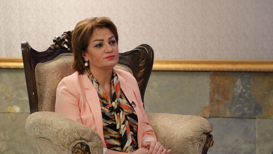 نائبة كردية تصف عائلة البارزاني بـ"العصابات" وتؤكد: بارزاني لايعرف الخجل