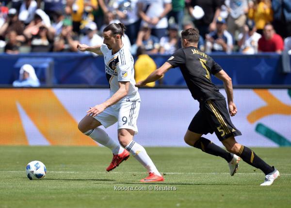 بالفيديو.. انطلاقة تاريخية لإبراهيموفيتش.. هدف باليستي وآخر قاتل