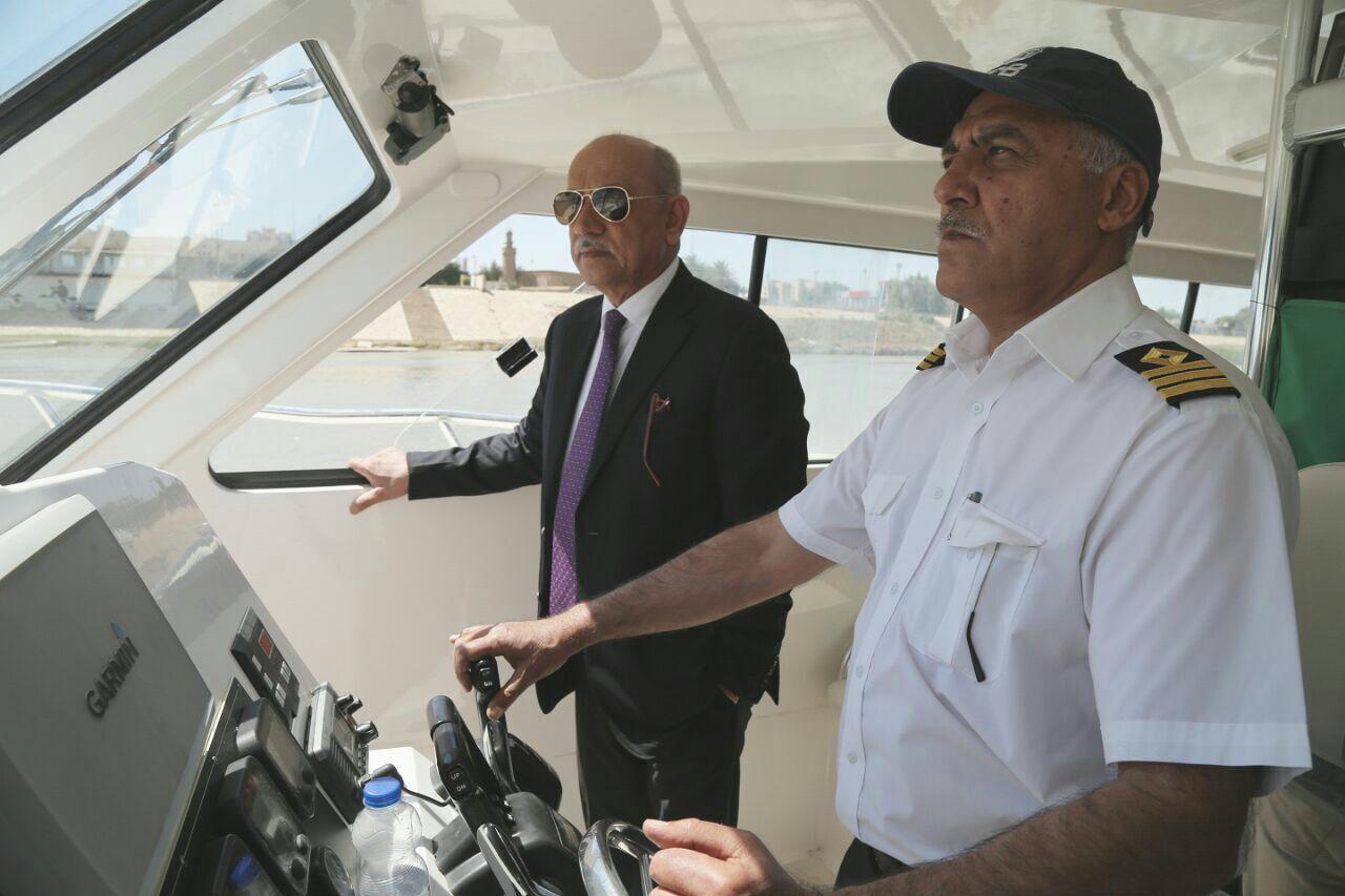 بالصور..  النقل تفتتح الخط النهري بين منطقتي الأعظمية والجادرية