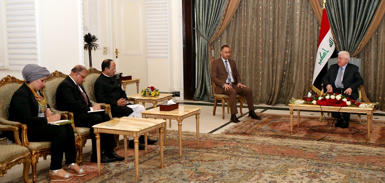 رئيس الجمهورية يتسلم أوراق اعتماد السفير الباكستاني الجديد