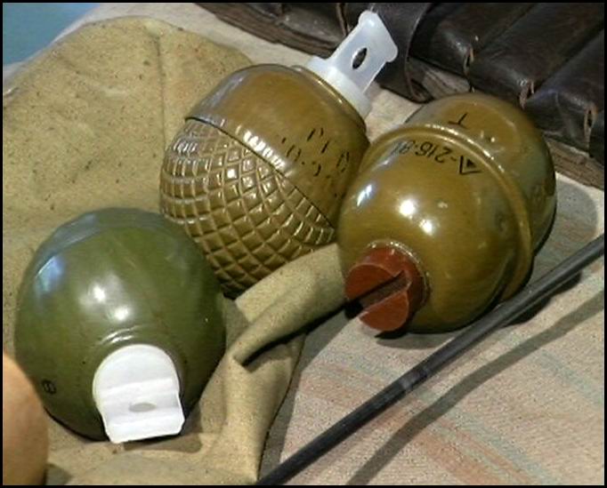 اعتقال عصابة للسرقة بحوزتهم رمانات يدوية في الكرادة