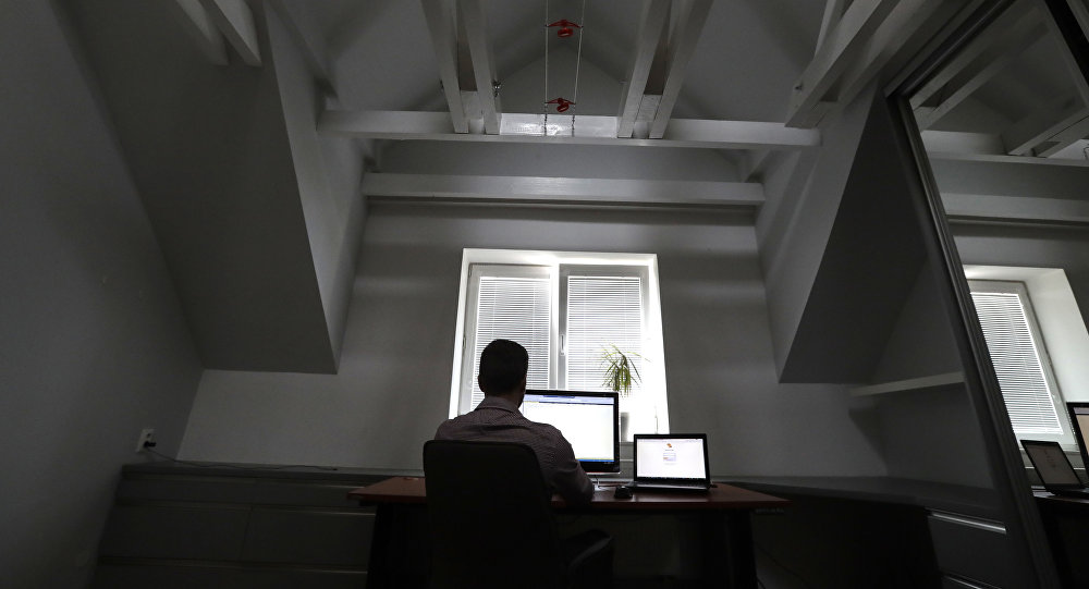 الممنوعات الست التي لا ينبغي أن تفعلها على حاسبك أثناء العمل