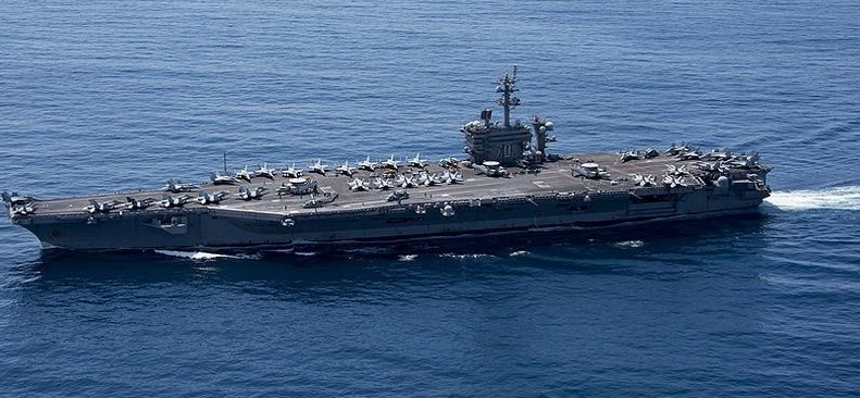 واشنطن ترسل حاملة طائرات إلى المتوسط بالتزامن مع التهديد بتدخل عسكري في سوريا