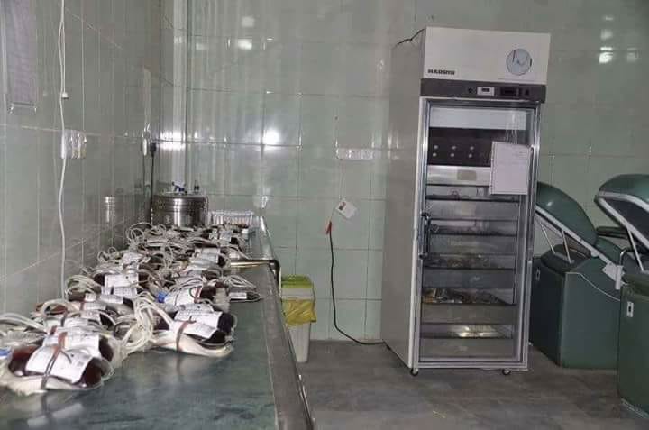 مصرف الدم في كربلاء يجمع خلال الربع الأول من العام الحالي أكثر من ( 8000 ) قنينة دم مختلفة الأصناف جراء تنظيمه لـ ( 85 ) حملة تبرع بالدم