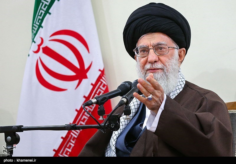 المرشد الايراني يهدد بقطع ارجل الامريكان:من يجب ان يرحل من المنطقة امريكا وليست ايران
