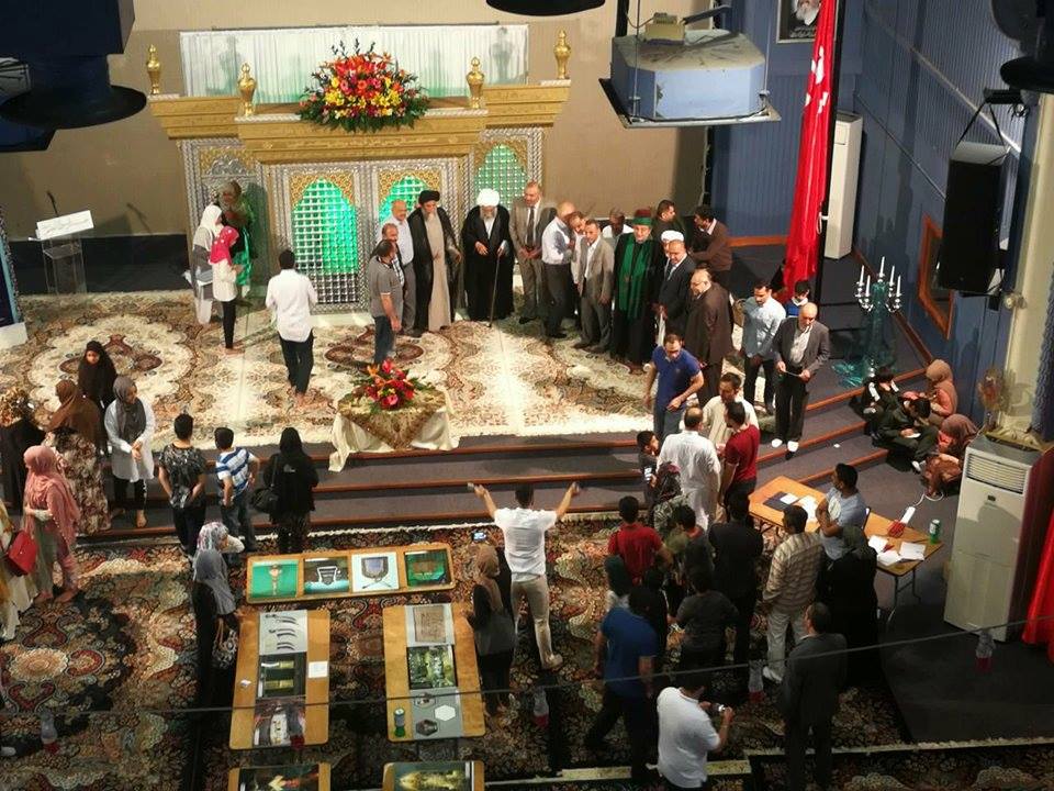 بالصور:نسخة شباك مرقد الامام الحسين عليه السلام يتوسط لندن