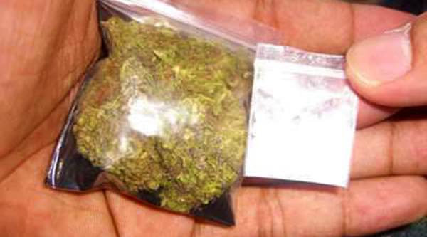 اعتقال مسافر إيراني بحوزته "حشيشة" حاول الدخول الى العراق