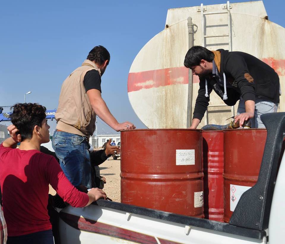 كربلاء:حوضيات جوالة تجهز الافران والمخابز التابعة للمواكب والهيات الحسينية بالنفط الابيض وزيت الغاز بالسعر الرسمي