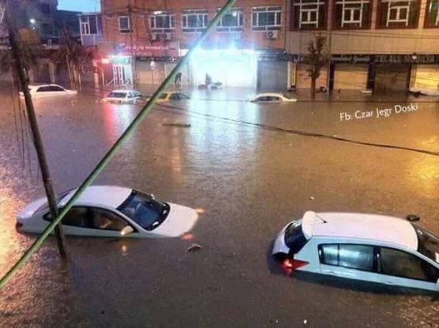 بالصور.. فيضانات تجتاح دهوك