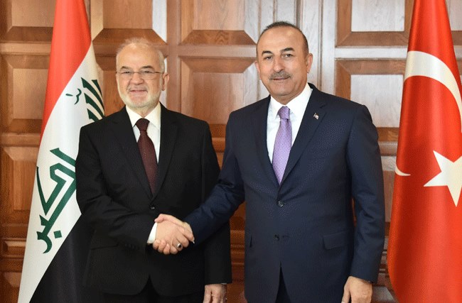 وزير الخارجية لنظيره التركي: نرفض تواجد أي قوات أجنبية في العراق