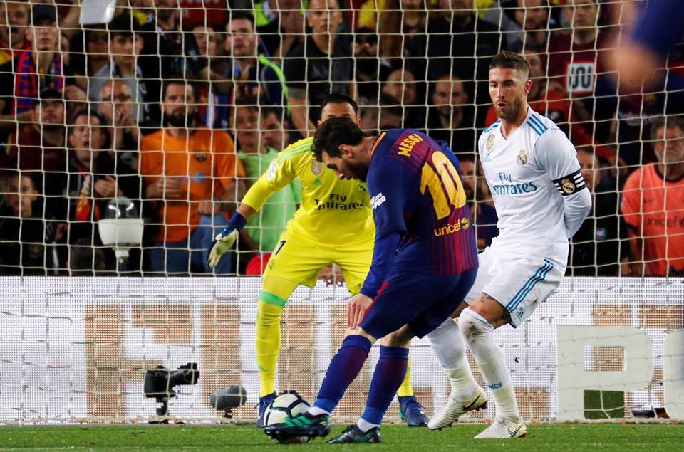 الكلاسيكو ينتهي بالتعادل.. وحالات تحكيمية مثيرة للجدل (صور)