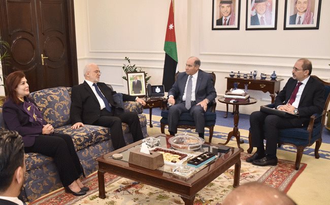 رئيس الوزراء الأردني يوجه دعوة للعبادي لزيارة عمّان