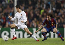 كريستيانو رونالدو في صدارة قائمة هدافي الدوري الانجليزي