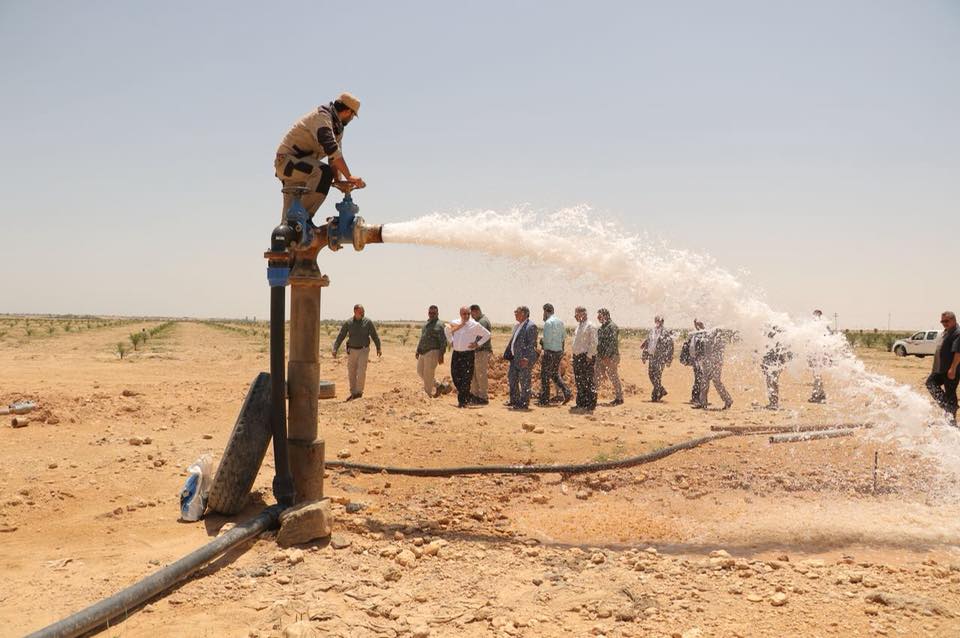 وزير الموارد المائية :عمل كبير على اطراف صحراء كربلاء