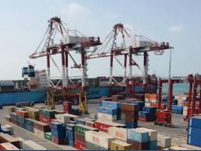 العراق يحتل المرتبة الثالثة في استيراد السلع الإيرانية بعد الإمارات