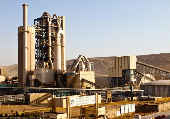 انباء عن ربط معمل اسمنت كربلاء بالمنظومة الوطنية الكهربائية الخاصة بكربلاء مما أثّر على المحافظة سلبا