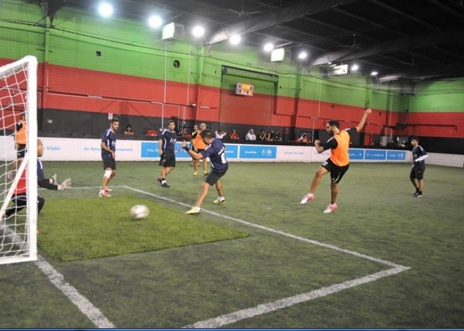 اصابة 25 لاعب كرة قدم اثر سقوط مسقف ملعب شمالي ذي قار