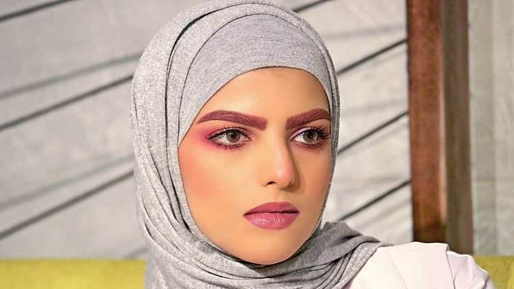 قناة كويتية تطرد مذيعة سعودية بسبب صدام حسين