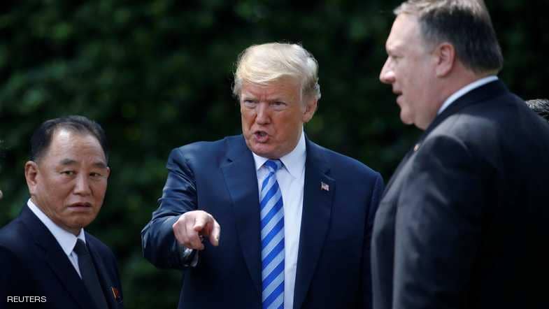ترامب يتلقى رسالة كيم.. ويقول كلمة الفصل بشأن القمة