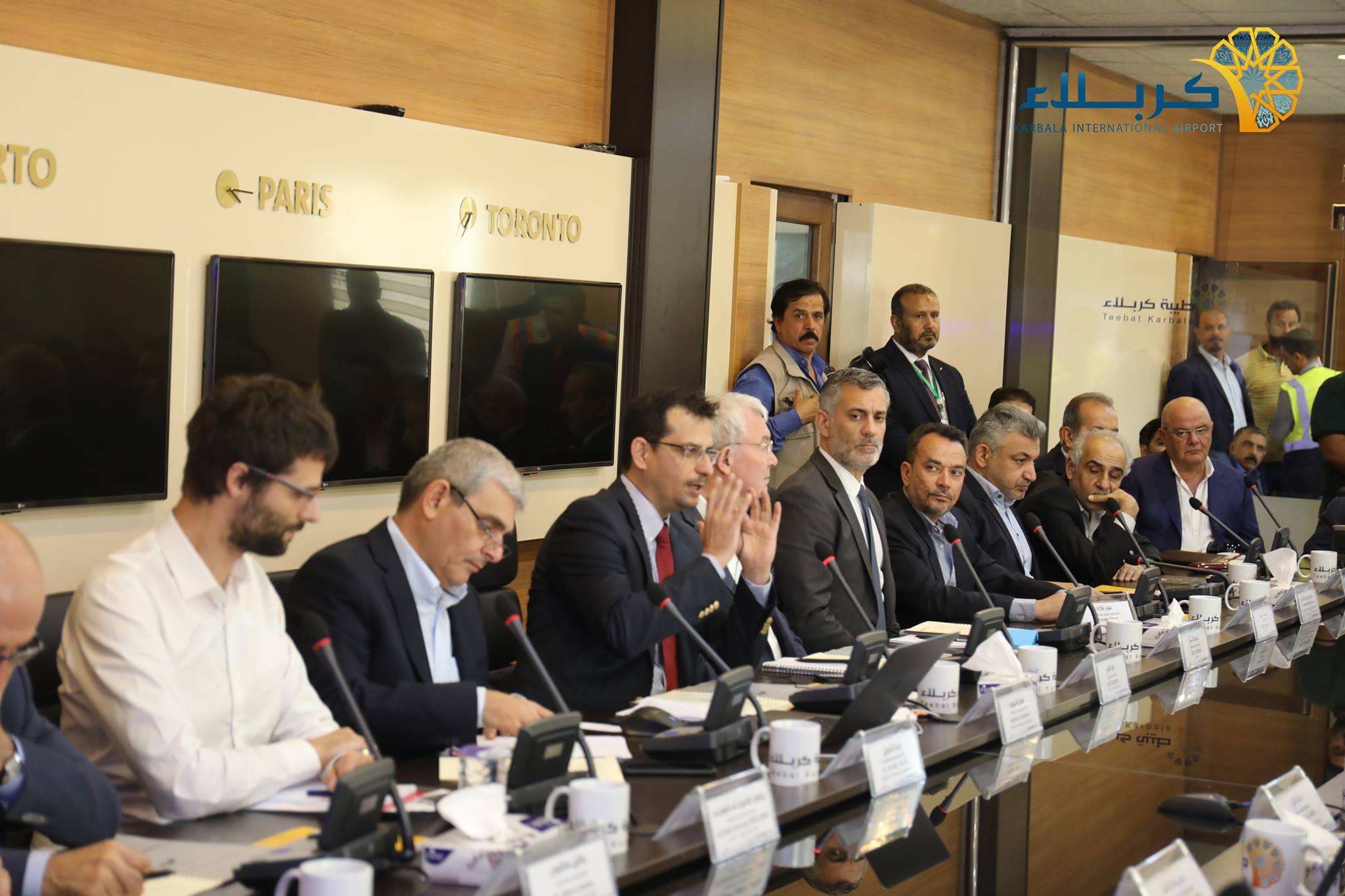 مؤتمر في مطار كربلاء الدولي ورئيس هيئة الاستثمار يكشف عن احالة 4 من مجموع 6 مقاولات رئيسية للمرحلة الحالية بالمطار