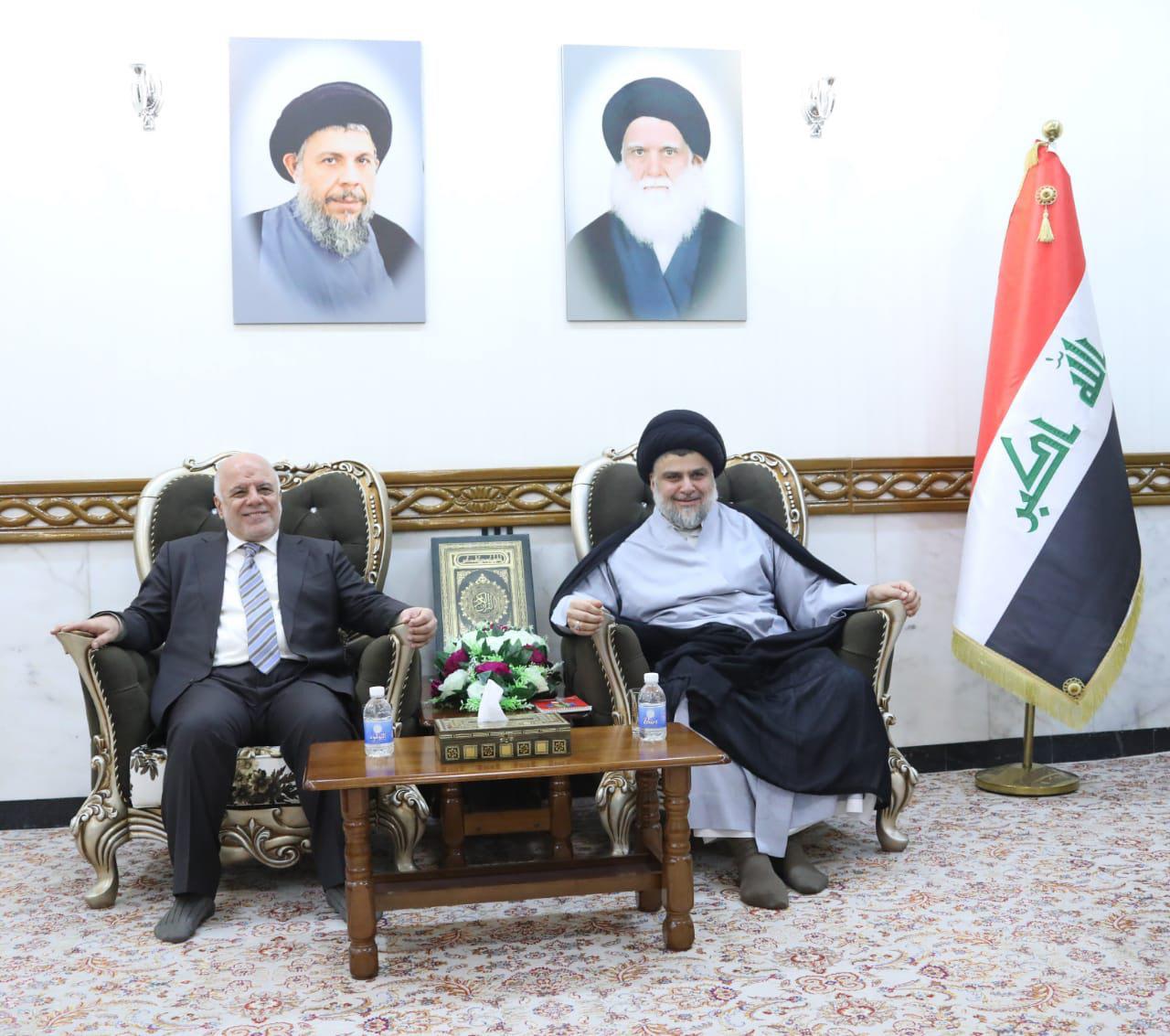 بالفيديو..  العبادي يلتقي الصدر في النجف