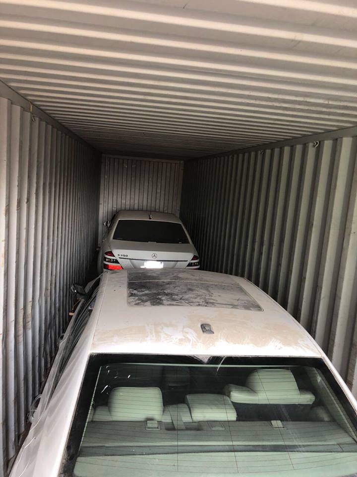 بالصور.. احباط عملية لتهريب ثمان سيارات في منفذ ام قصر الشمالي