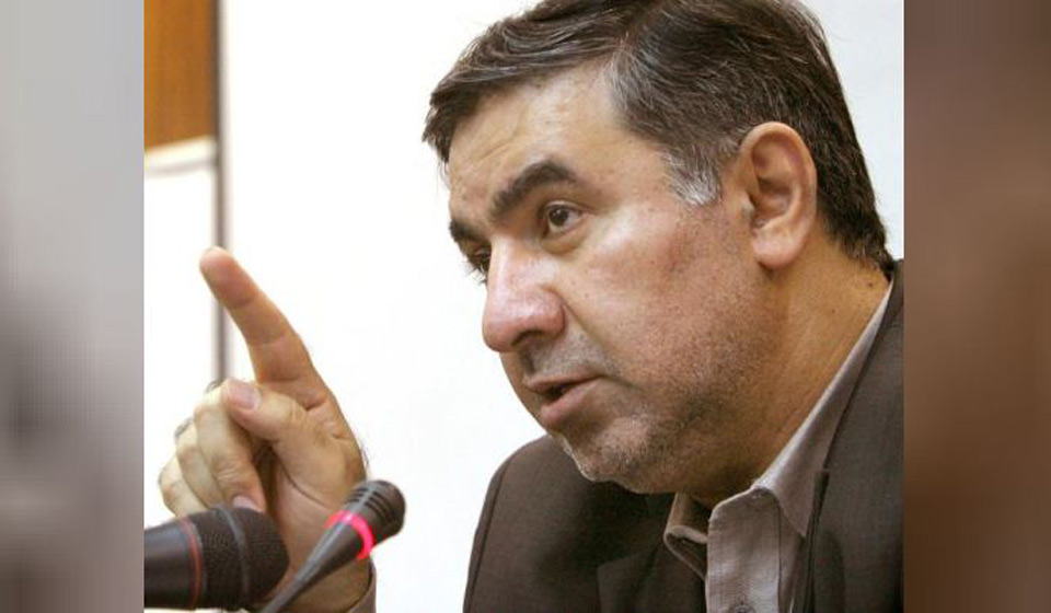 ايران لترامب: بسبب أخطائك سعر برميل النفط سيصل إلى 100 دولار