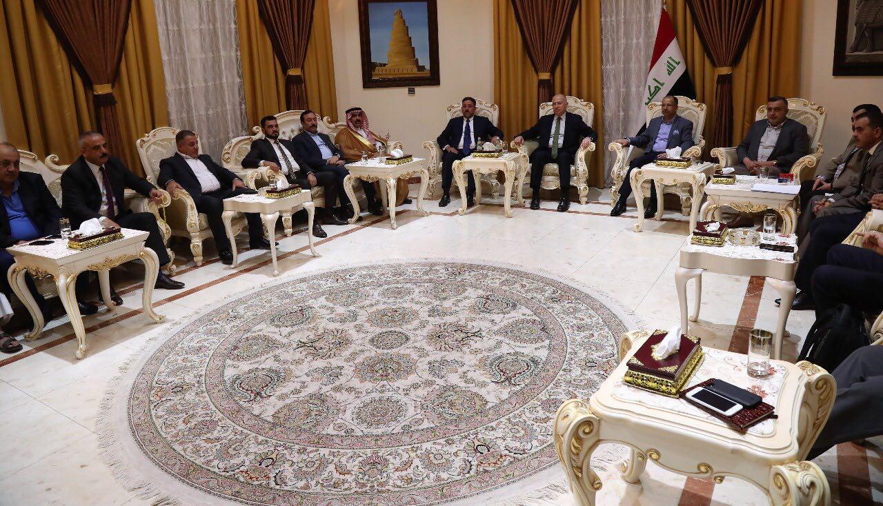 صحيفة خليجية: إيران تدعم توحيد البيت السنّي لعرقلة الكتل المختلطة