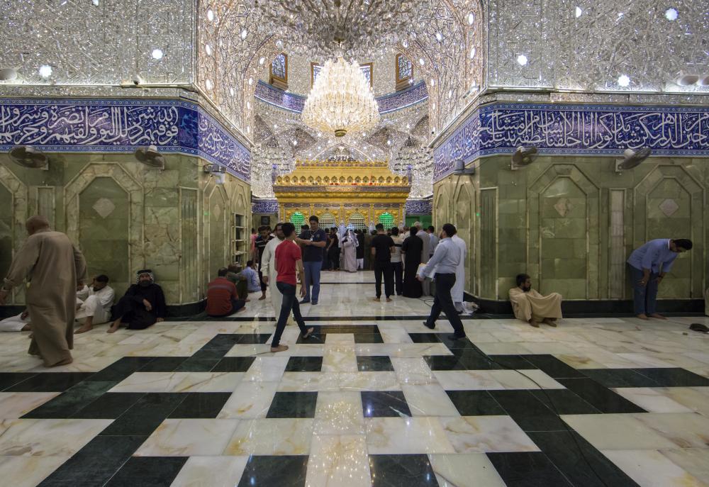 كربلاء:اكساء حرم أبي الفضل العباس عليه السلام بالمرمر (مصور)