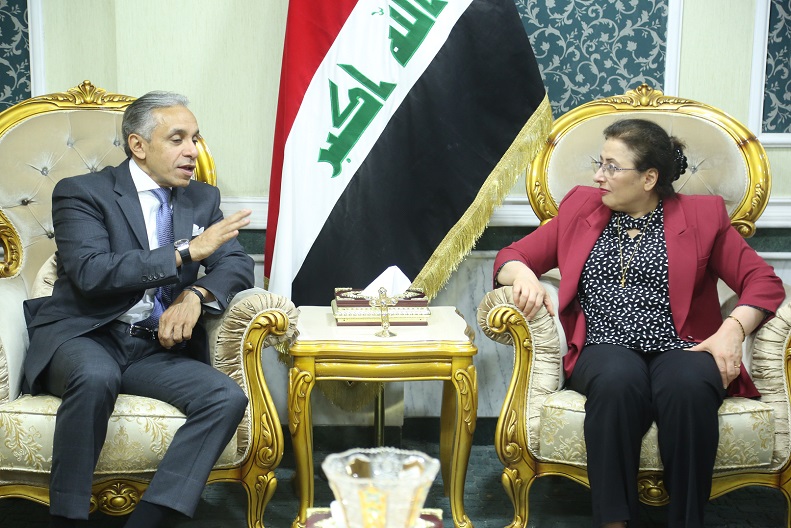 وزيره عراقية  تلتقي السفير المصري وتبحث معه السبل الكفيلة للاسراع بانجاز مشروع ماء البصرة الكبير