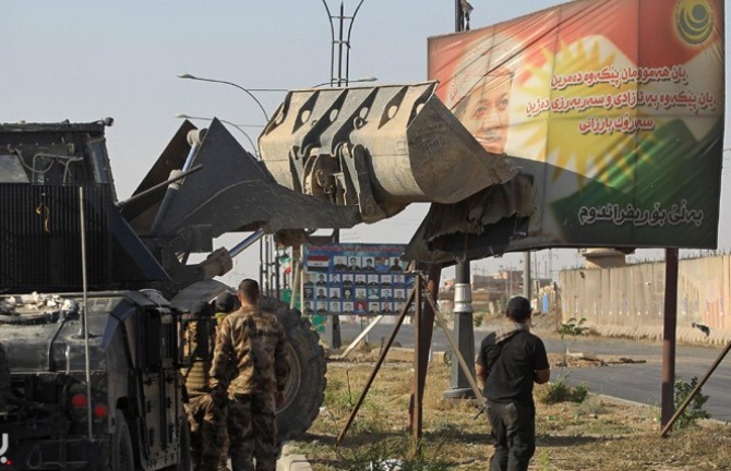 محطة كردية: بغداد تقيل 48 مسؤولاً كرديا ضمن خطة لتغيير ديموغرافية المناطق المتنازع عليها