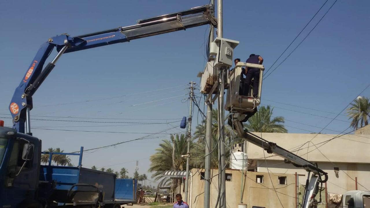 توزيع كهرباء كربلاء :انجاز نصب محولة سعة 100(كي في) لمنطقة البكيرة وابوجذع في الحسينية