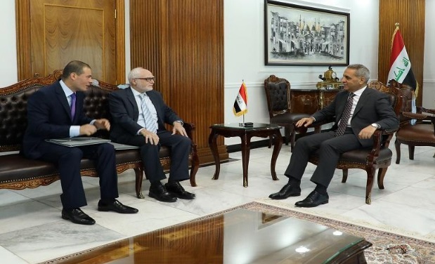 رئيس مجلس القضاء الأعلى يبحث مع وفد قضائي دولي تشكيل المحاكم الدولية المختلطة