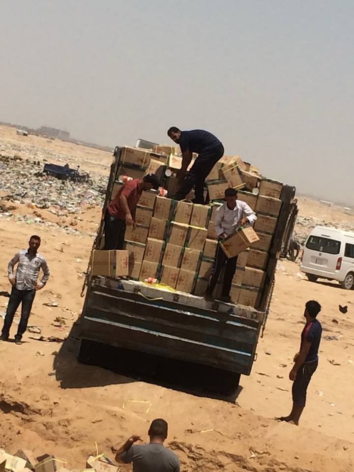 بالصور:كربلاء تتلف شحنة حليب ديالاك ( فيتنامي المنشأ ) منتهي الصلاحية