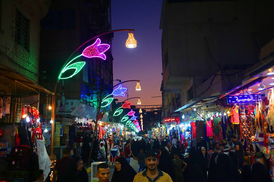 بالصور: العتبة الحسينية تعيد تأهيل شارع حيوي في كربلاء المقدسة