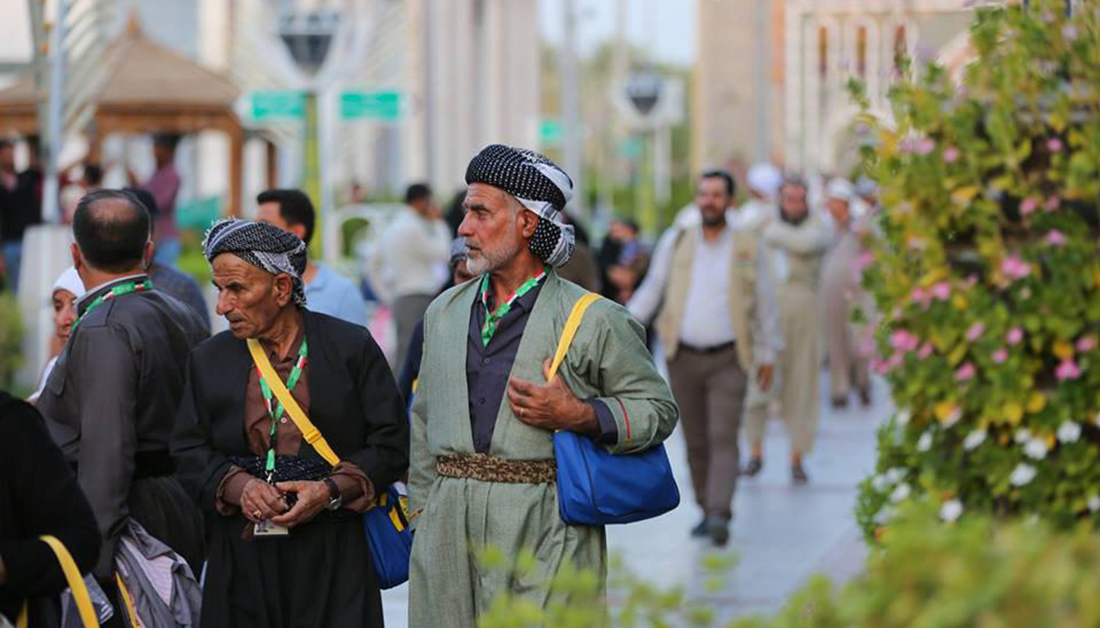 بالصور:حجاج بيت الله من الموصل وكركوك وصلاح الدين وباقي المحافظات في ضيافة الامام الحسين