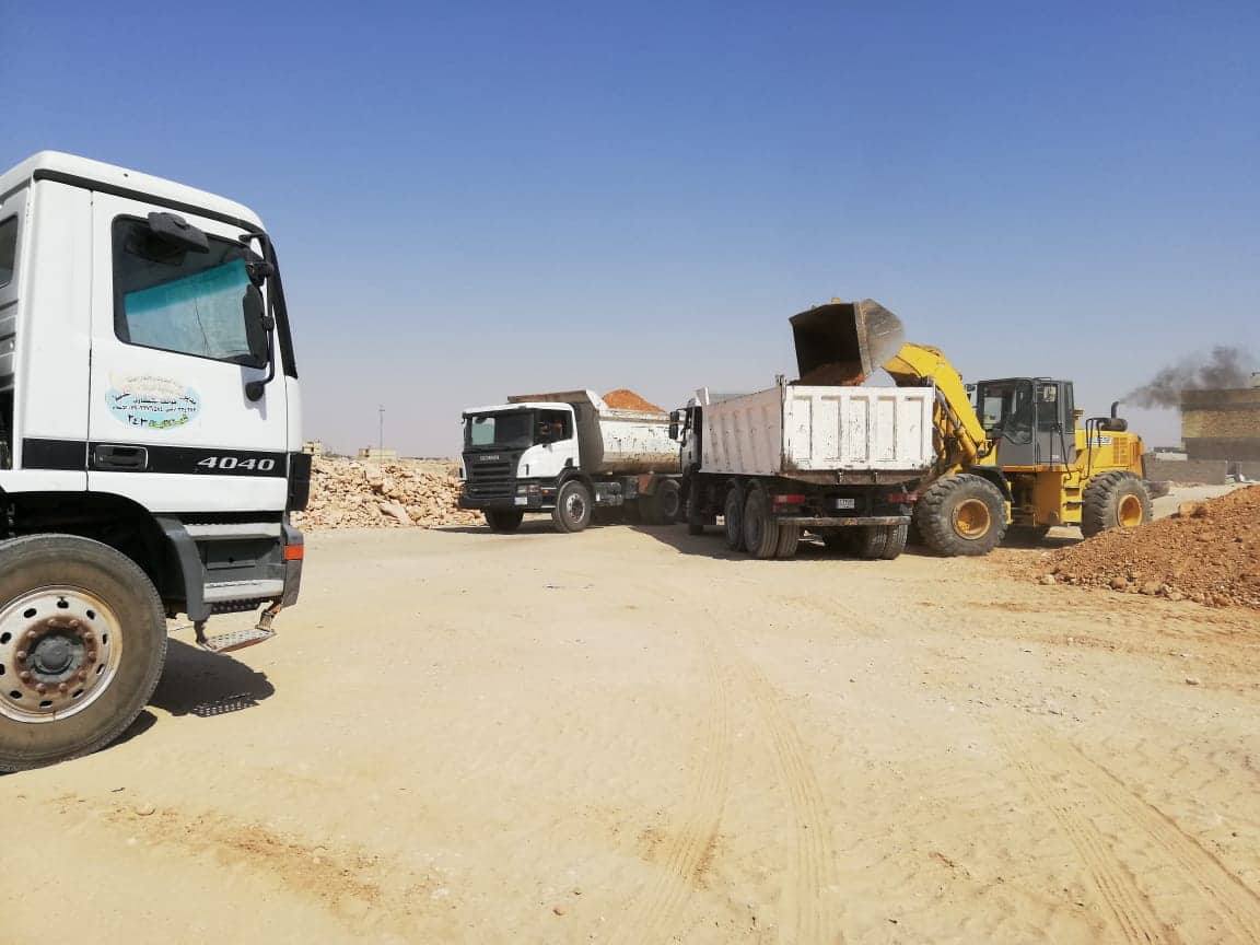 حملات عمل مستمرة لرفع مواد السكلات الإنشائية في محافظة كربلاء